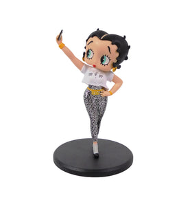 OPO 10 Voguing figurine front view ideal for shelf display.