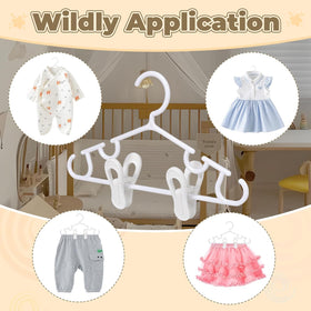 Nursery closet organization demo using Oppeeye hangers and clips.