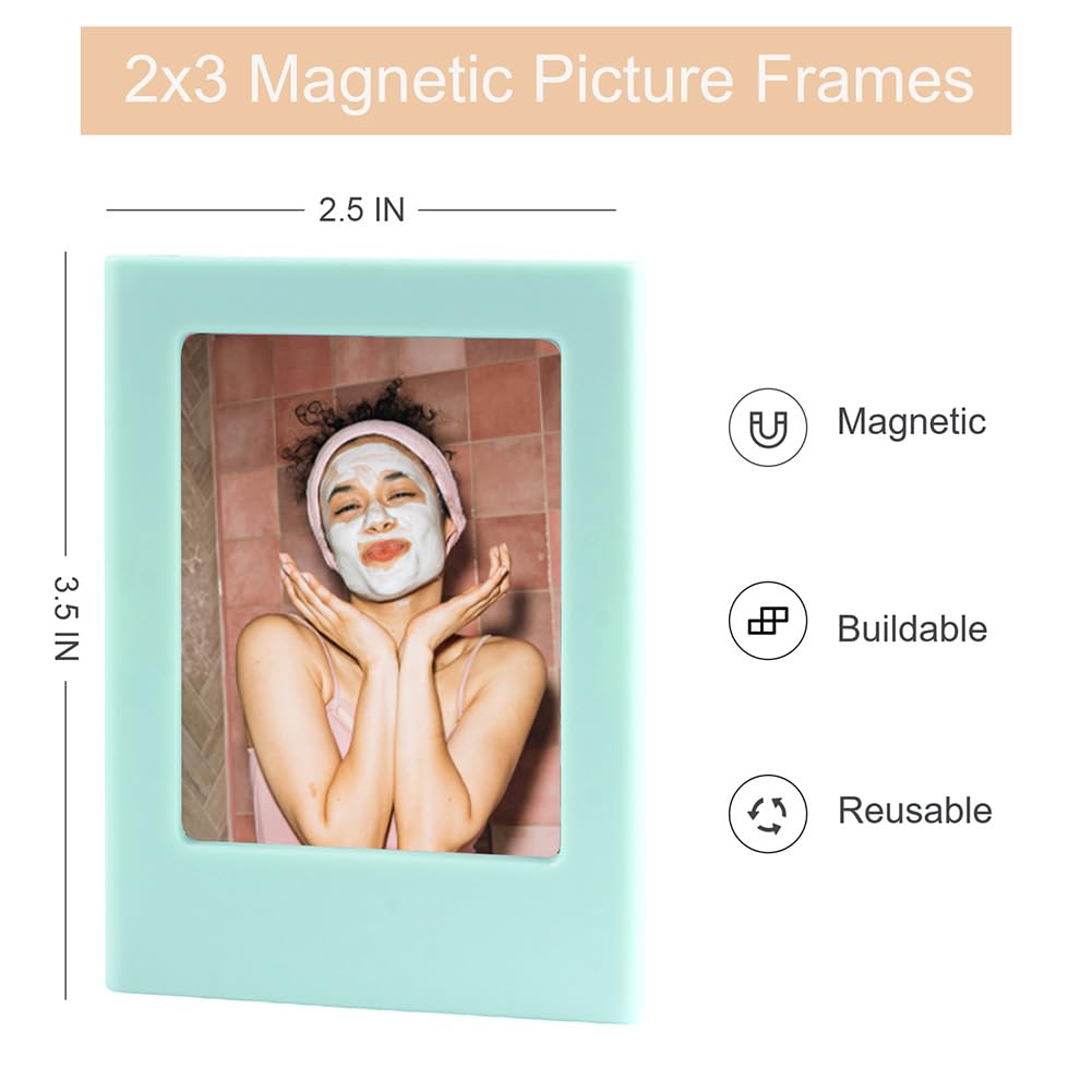 Orga'Neat frames linked together for a customizable magnet-galley display.