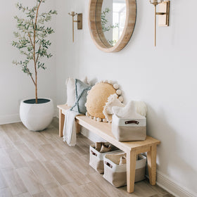 Three-pack in beige/off-white for coordinated storage spaces.