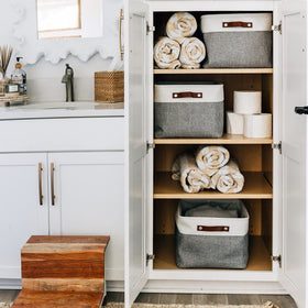 OrganiHaus vegan leather handles stay soft and easy to pull.