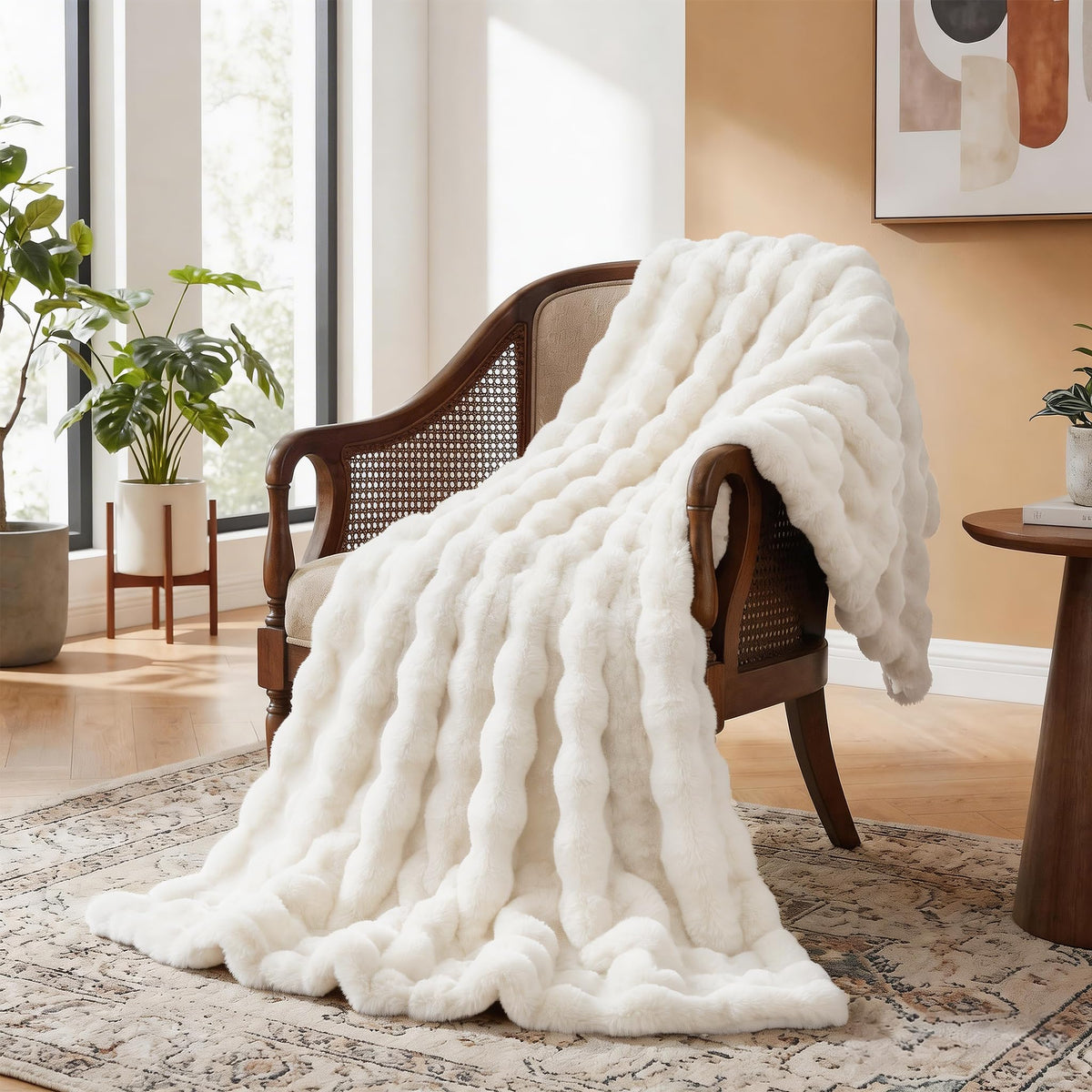 Close-up of ORINOVA ultra-soft polyester texture for luxurious comfort