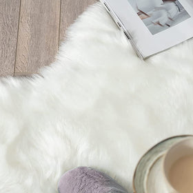 ORINOVA white faux sheepskin rug hand wash up to 30°C care