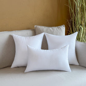 OTPIPCS two-pack pillow inserts with adjustable fullness zipper for customization.