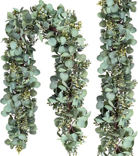 Ouddy Decor eucalyptus garland with lush leaves for versatile venue styling.