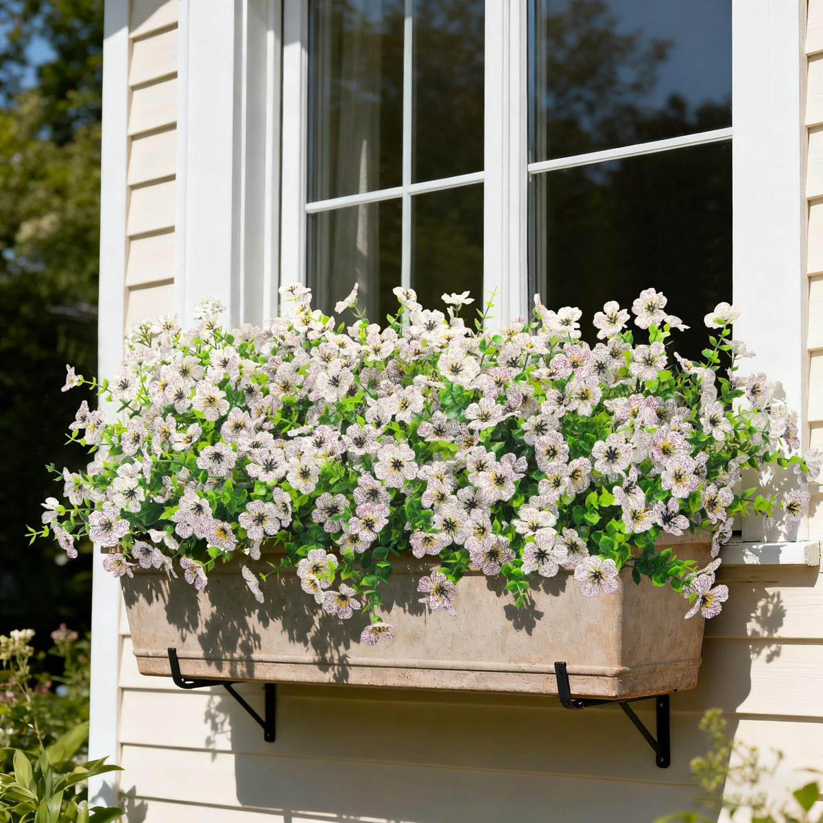 Ouddy Decor low-maintenance artificial flowers stay fresh with simple dusting.