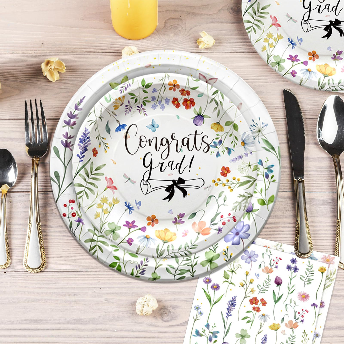 OuMuaMua Congrats Grad 7-inch plates with floral accents for dessert tables