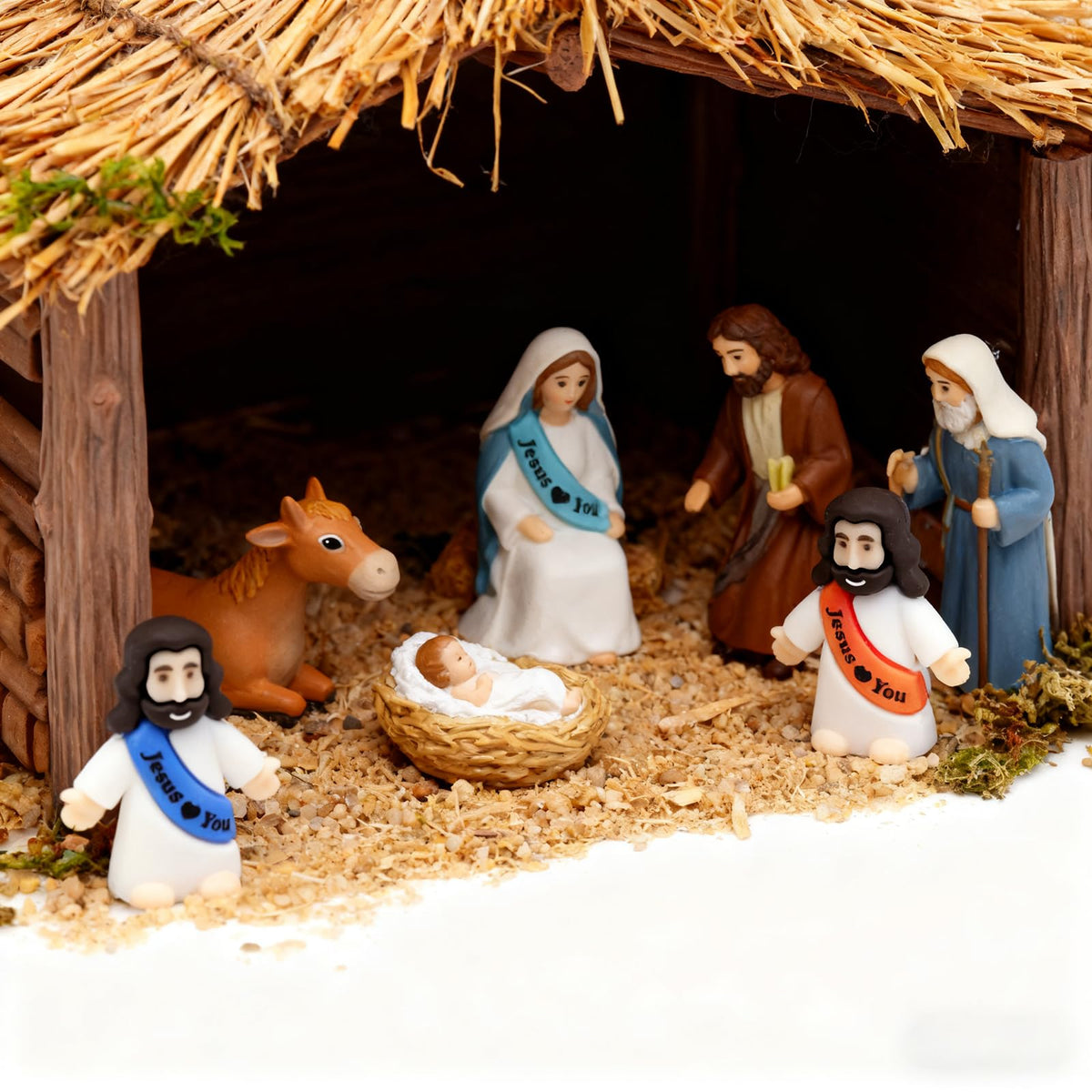 Owurha Jesus Love You gold mini figure stands out as keepsake