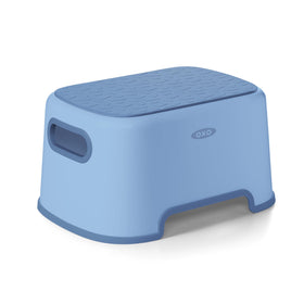 OXO Tot Step Stool Dusk front view highlights a 7-inch boost for kids.