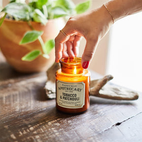 Paddywax tobacco-patchouli scent close-up evokes warmth and depth.