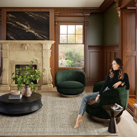 Palohom-crease-relief-tips shows how resting rolled rug smooths creases before use.