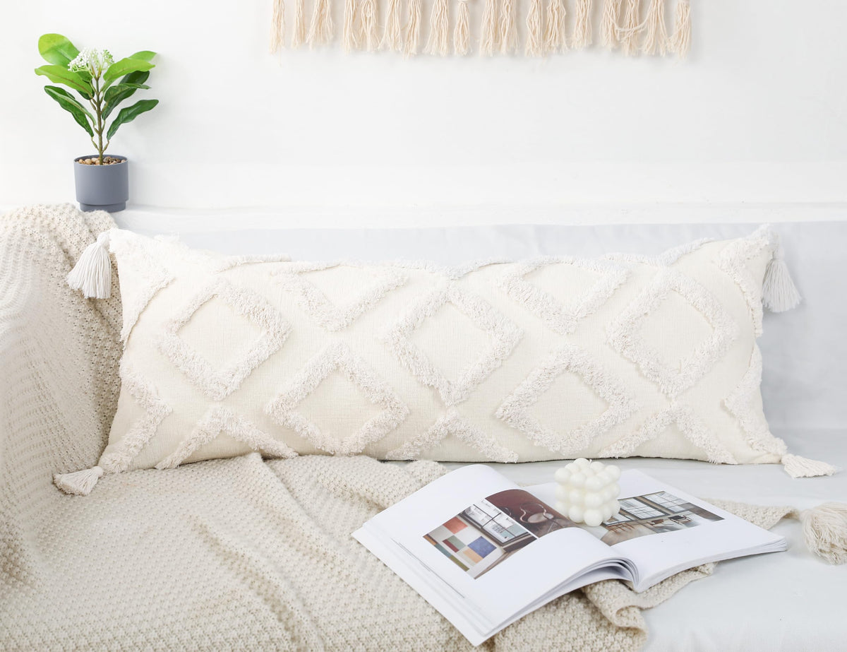 PANOD rhombic tufted design detail on pillow cover.