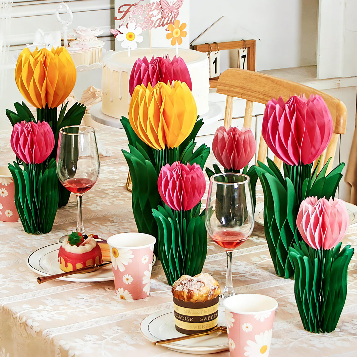 PAPER JAZZ tulip honeycomb centerpieces in yellow, 30cm height, ideal spring table decor.