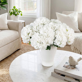 Party Joy hydrangea with mixed blooms for versatile centerpieces