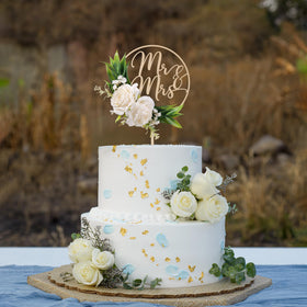 Party to Be handcrafted wood texture adds natural charm to cakes.