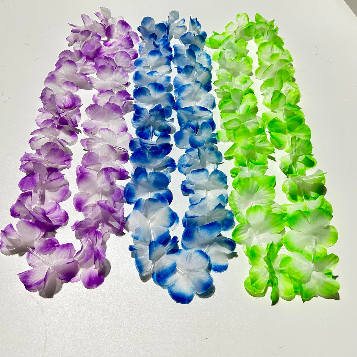 Patyflow safe dyes ensure family-friendly use at gatherings.