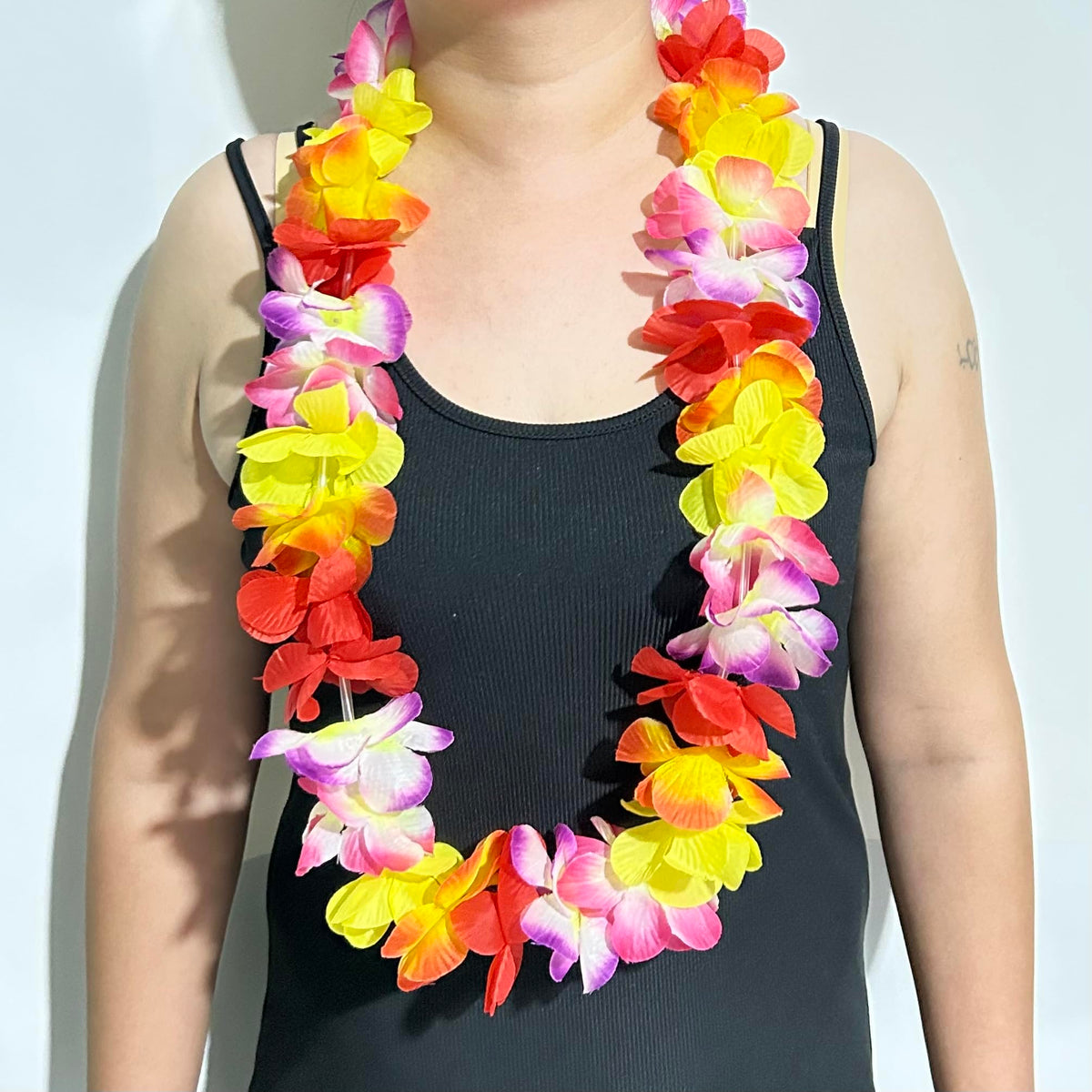 Patyflow leis perfect for luau, birthdays, weddings, and tropical events.