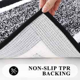 Pauwer absorbent deep-pile bath rug efficiently captures moisture