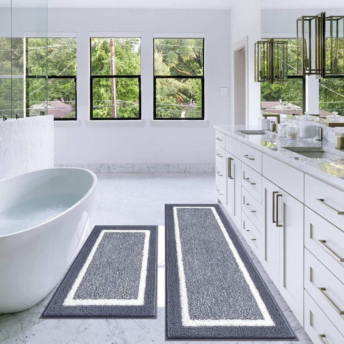 Pauwer 2-piece mats absorb moisture quickly, keeping bathroom floors dry and inviting.