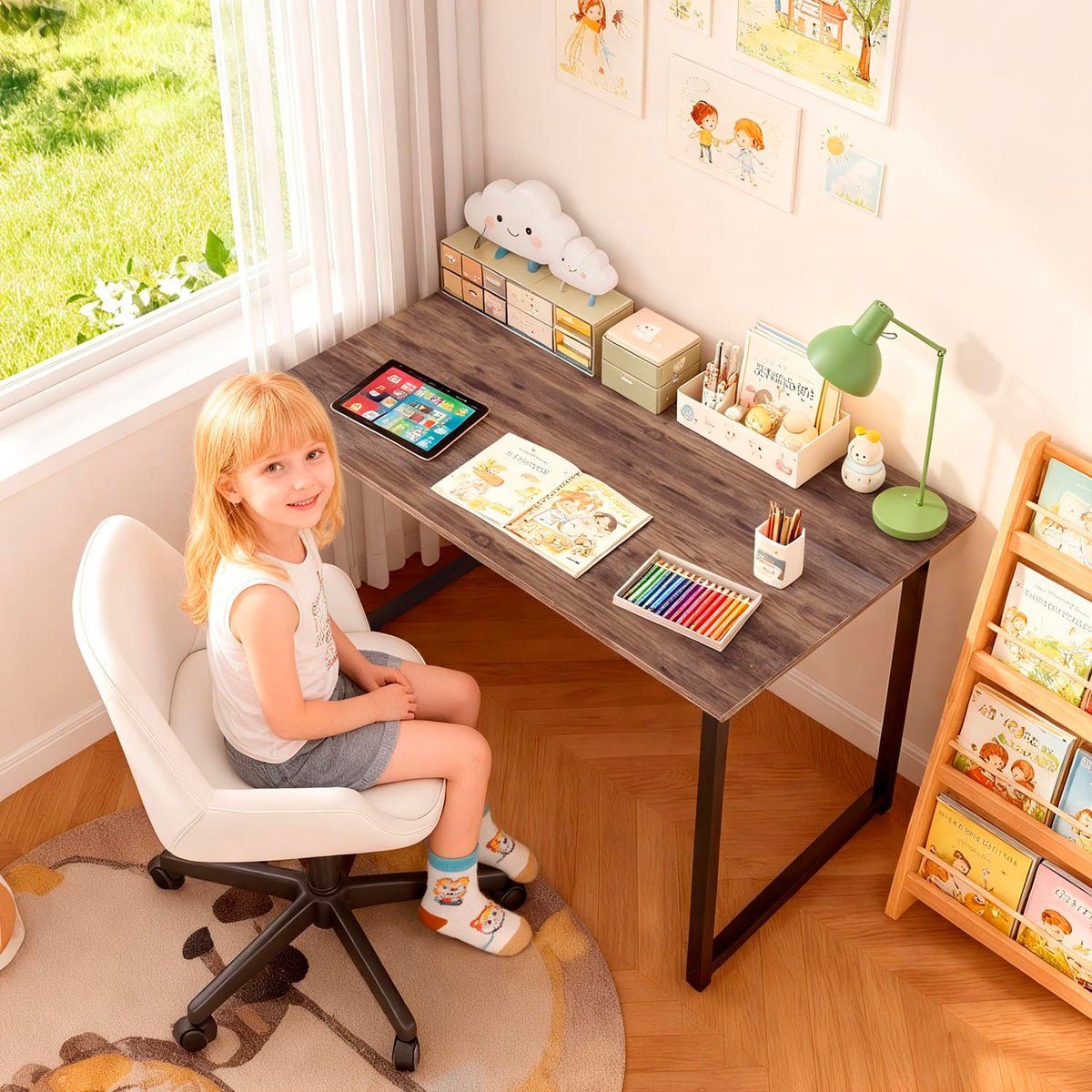 PayLessHere triangular frame design offers stable workspace in any room.