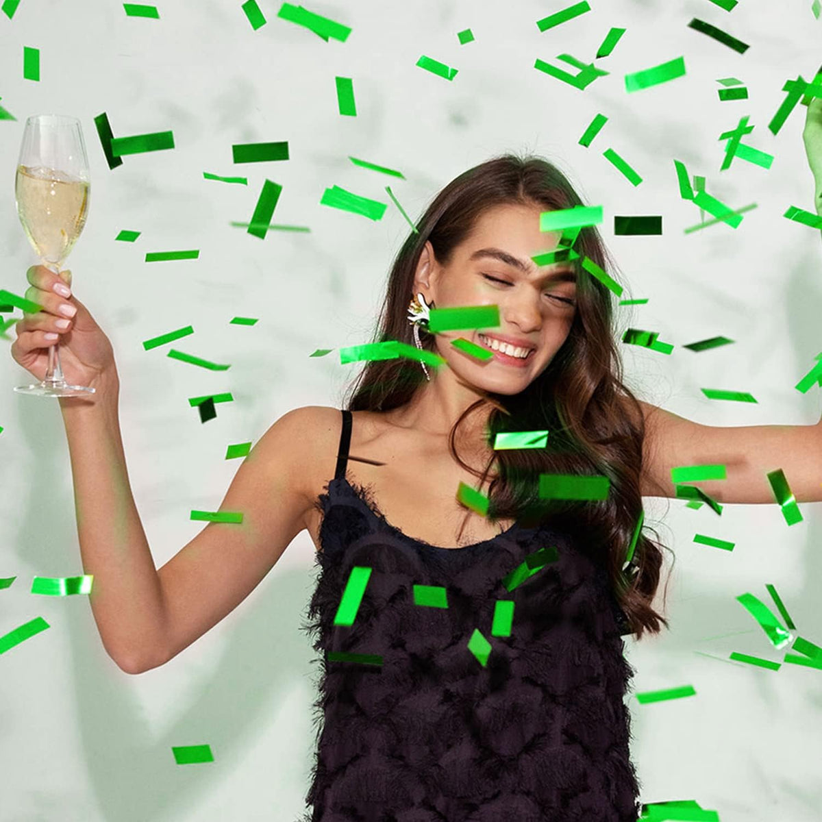 pemuise party poppers create magical celebration moments with green foil