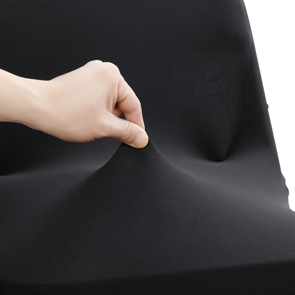 Peomeise chair cover suitable for family dining and versatile events.