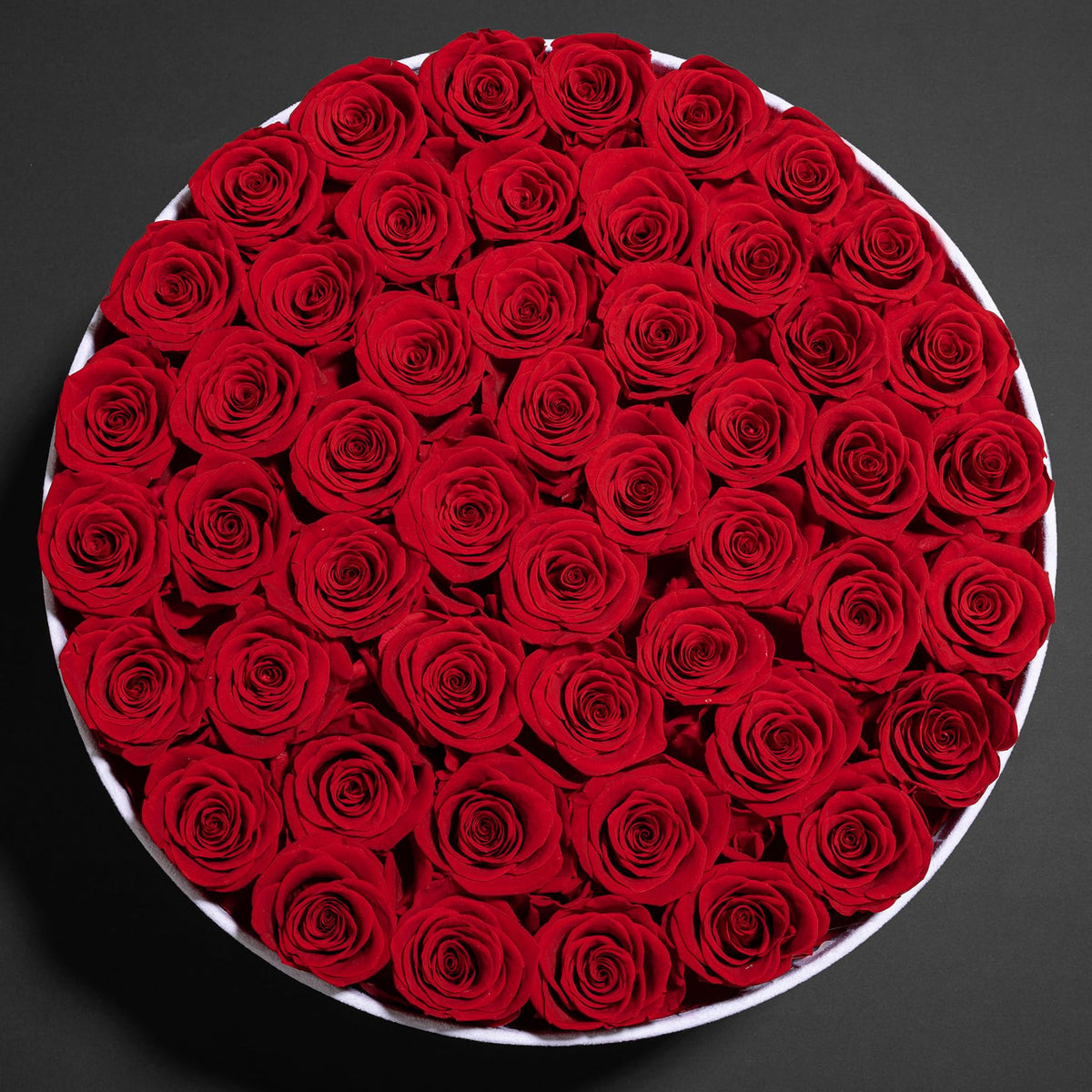 Perfectione Roses display centerpiece showcases modern elegance and versatile styling possibilities