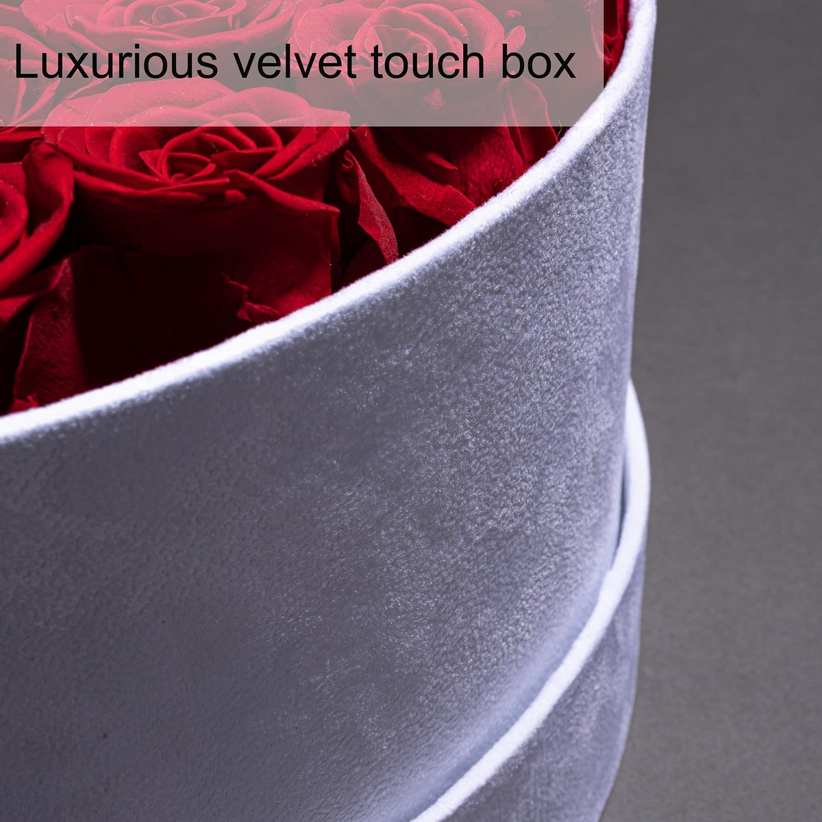 Perfectione Roses long-lasting bouquet display ideal for stylish centerpieces.
