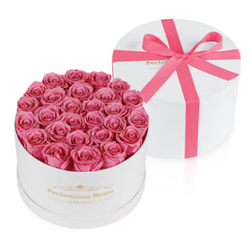 Perfectione Roses luxury-box close-up highlights premium unboxing experience.