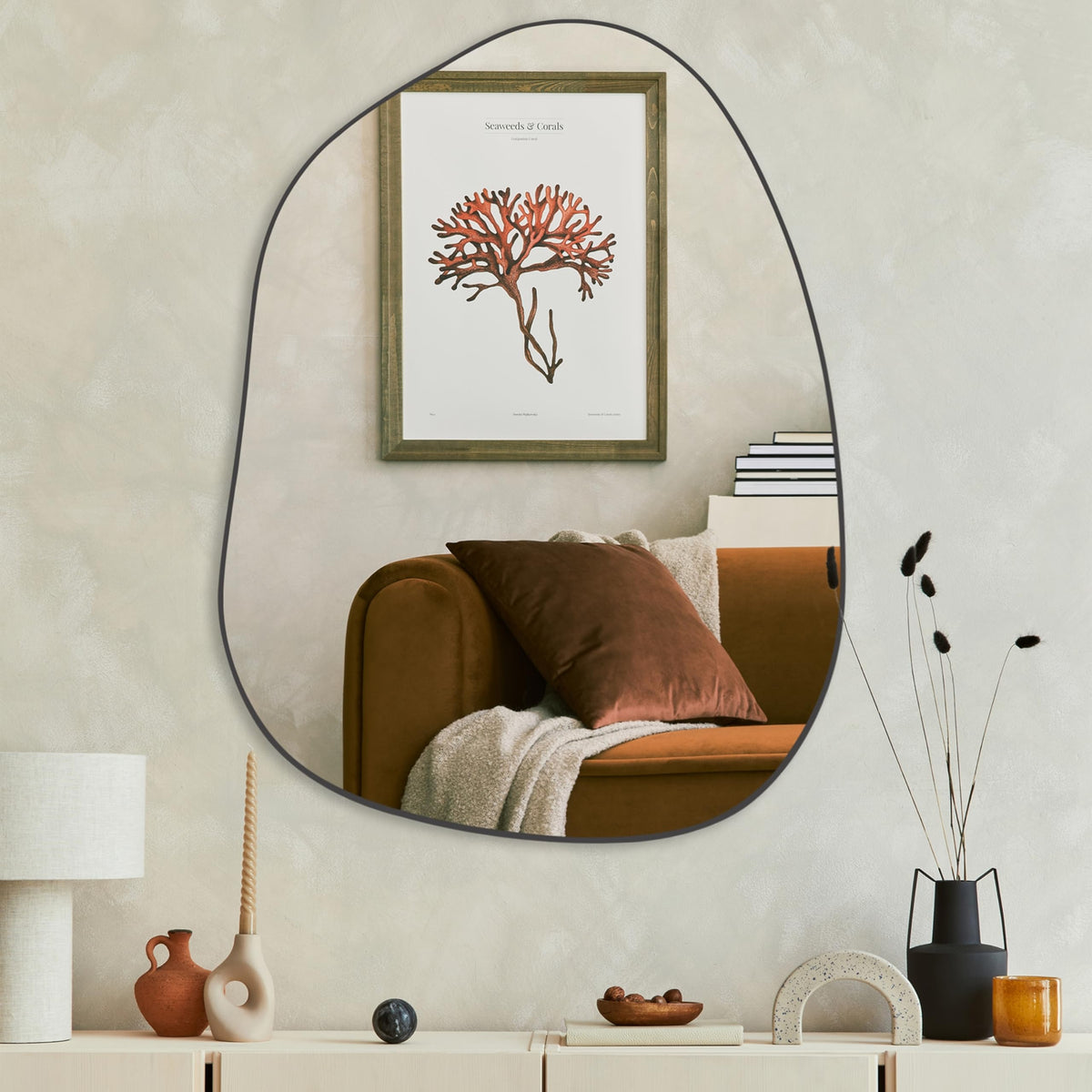 PERFNIQUE black-finish mirror remains durable and colorfast over time.