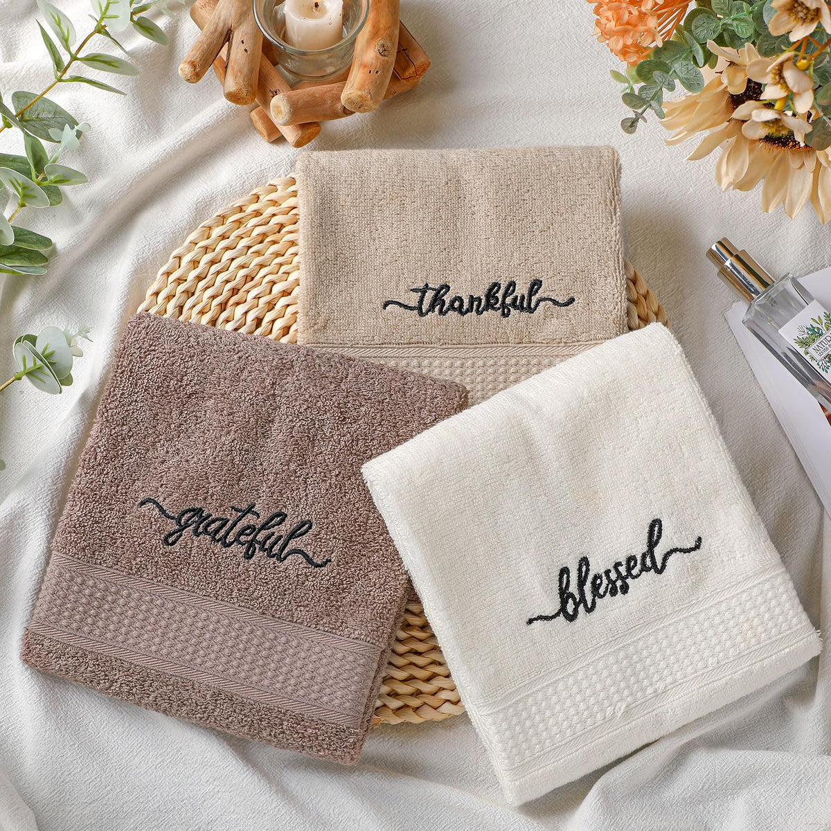 Peryiter 14x29 inch towels provide generous coverage for daily use.