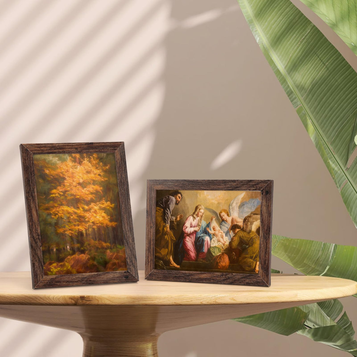 PETAFLOP wall or tabletop display 5x7 frames offer flexible placement.