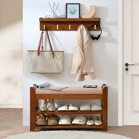 PETKABOO five rotating hooks provide flexible hanging options.