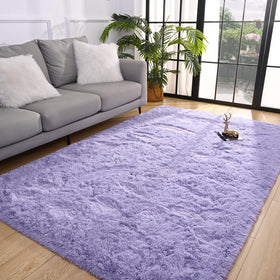 Pettop washable rug that's easy to clean with vacuum or damp cloth.