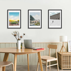 Picrit durable MDF black frame adds a premium look