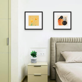 Picrit back with turn buttons enables quick photo swaps