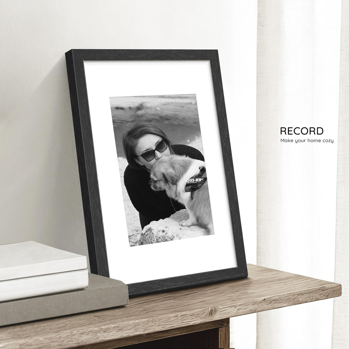 Picrit swivel tabs simplify loading 11x17 art without tools.