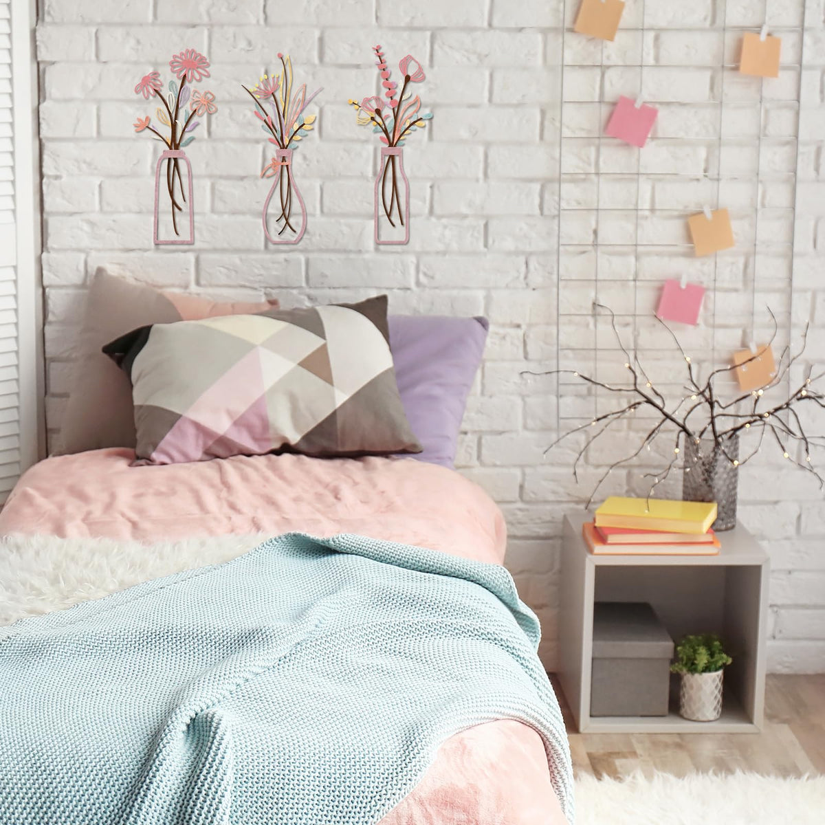 Pigort vase flower wall art in metal adds natural-inspired charm to dining room