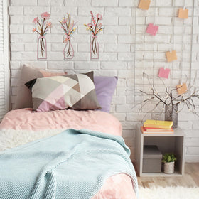 Pigort vase flower wall art in metal adds natural-inspired charm to dining room