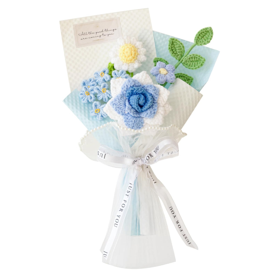 Piklado hand-woven blue bouquet, ideal Mother's Day gift.