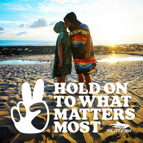 Pilotfish Surf Poncho Medium Size provides a versatile fit for many beach days