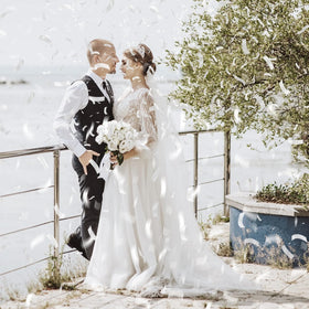 Pilvepidu camera ready moment confetti for memorable party photos