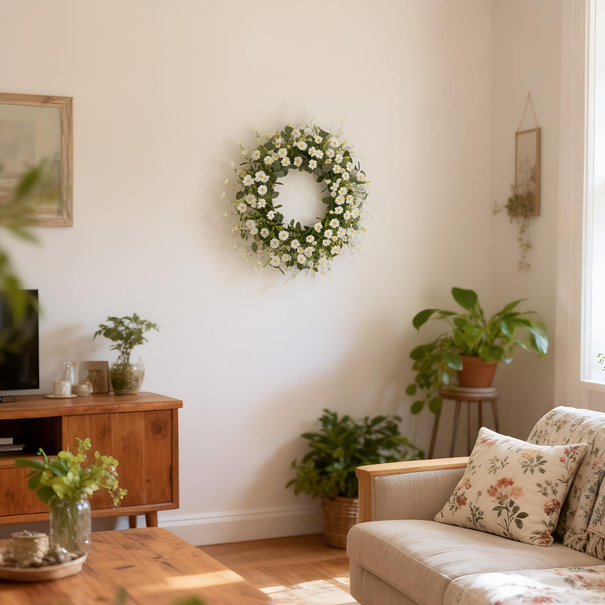 Pinkpum adjustable 22-inch wreath fits various doors with ease.