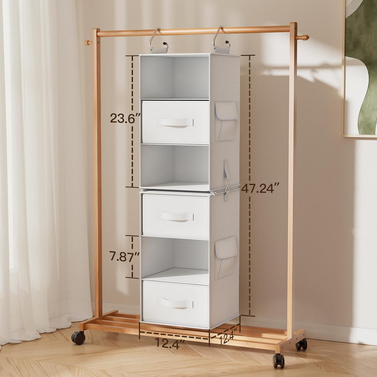 Pipishell separable three-tier shelves demonstrated for flexible closet fitting.