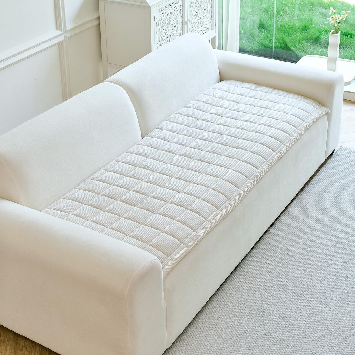 PJLZJFBY couch cover with non-slip backing keeps loveseat in place during play