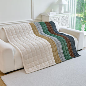 PJLZJFBY easy care fabric cleans easily after playful sessions.