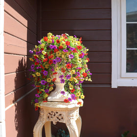 Playieer hanging-planter setup shows six-bundle arrangement for balcony spaces.
