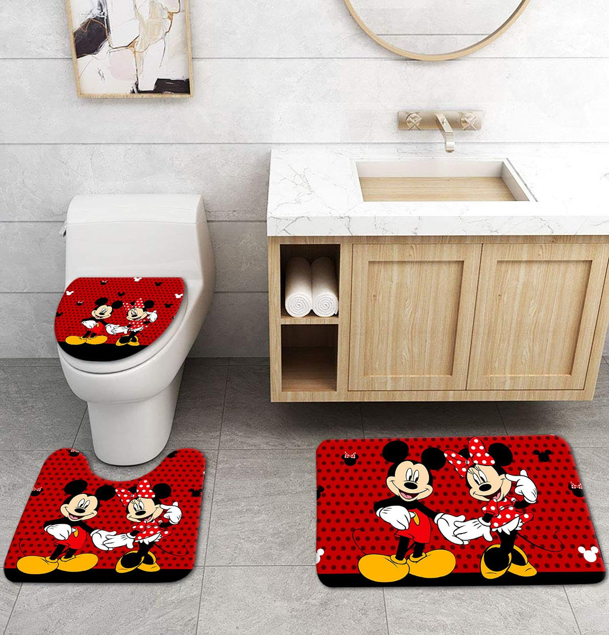PLMZUOK toilet lid cover detail showing coordinated décor.