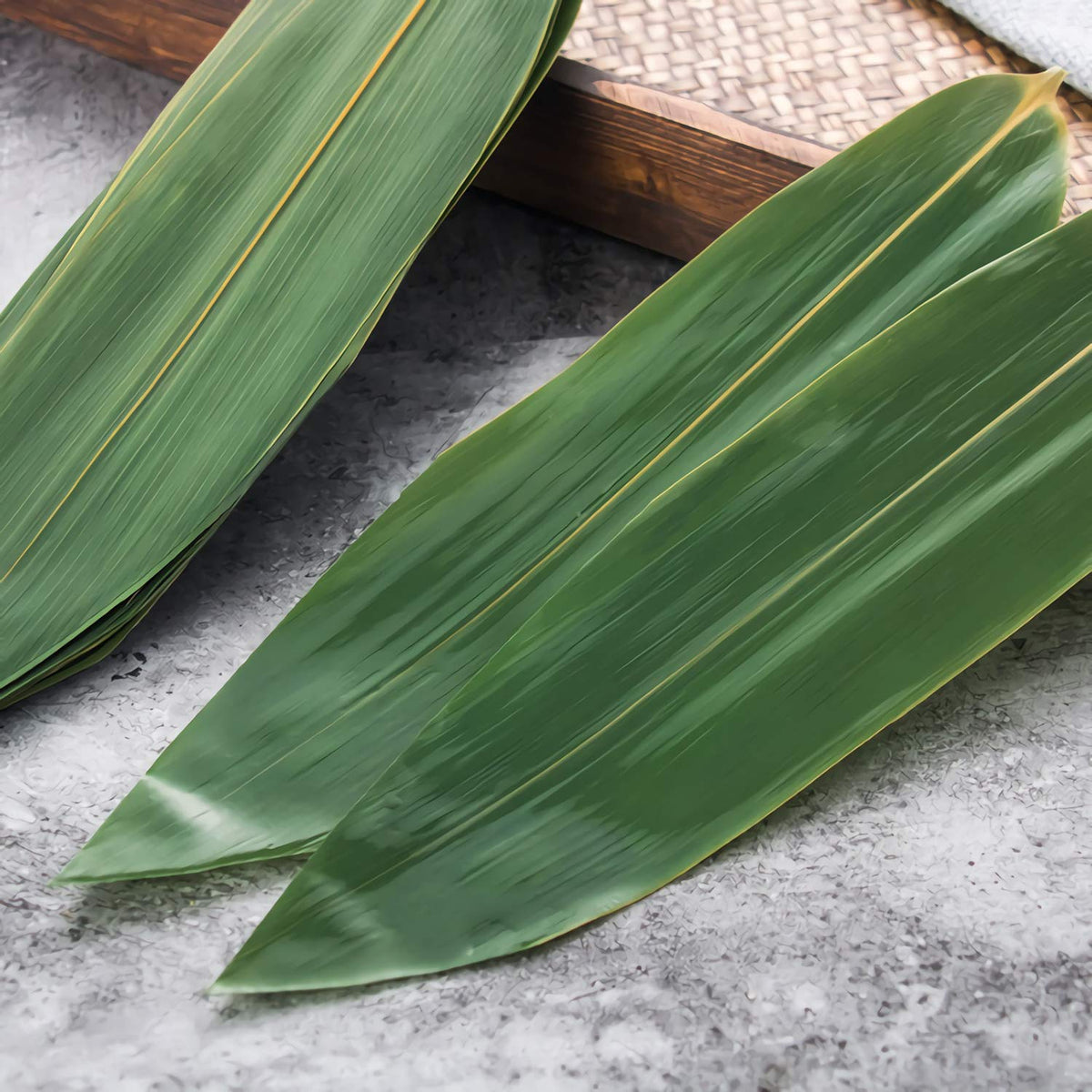 PNANA bamboo leaves for Zongzi wrapping, 12-inch length.