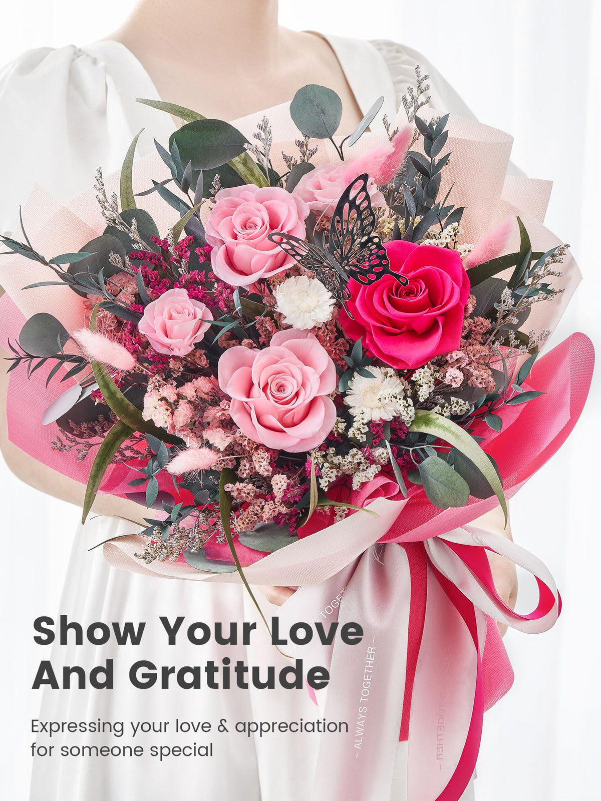 Polylove forever flowers box, ready-to-gift presentation for anniversaries.